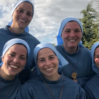 Le protagoniste sono Jordán, Francesca, Amada, Ruth Maria e Nazareth