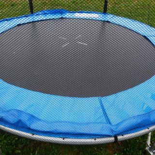 Le differenze tra trampolino elastico rotondo e rettangolare