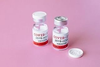 Esenzioni dai vaccini Covid: per quali malattie, come ottenerle, quanto durano