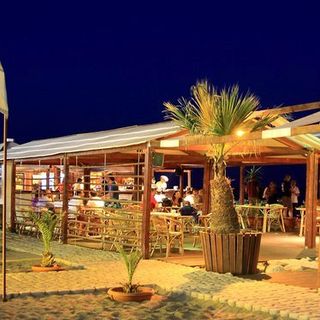 Vacanze 2020, si resta in Italia ma volano i prezzi per una giornata al mare