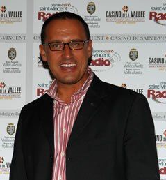 Ego Perron, Presidente Uv, sorride a denti stretti per l'uscita del Pdl Ego Perron, Presidente Uv, sorride a denti stretti per l'uscita del Pdl