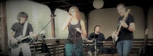 Al Join del Palaghiaccio di Aosta sabato 4 settembre i Discovers in concerto Al Join del Palaghiaccio di Aosta sabato 4 settembre i Discovers in concerto