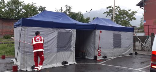 L'allestimento del punto vaccinazioni all'interno della Cas L'allestimento del punto vaccinazioni all'interno della Cas