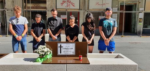 Un momento del flashmob 'galeotto' Un momento del flashmob 'galeotto'