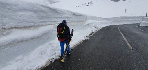 Tratti in salvo due scialpinisti che avevano perso la via di rientro Tratti in salvo due scialpinisti che avevano perso la via di rientro