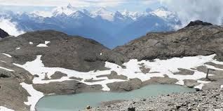 RÉCHAUFFEMENT CLIMATIQUE: Un lac glaciaire de la Plaine Morte s'est asséché