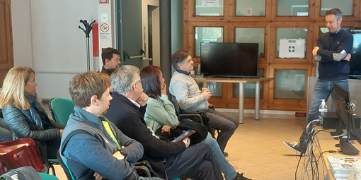 Visita dell’Assessore Sapinet presso la sede della Fondazione Montagna Sicura – Montagne Sûre Visita dell’Assessore Sapinet presso la sede della Fondazione Montagna Sicura – Montagne Sûre