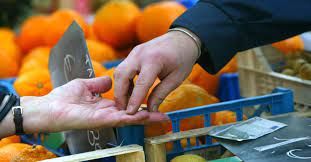 Un terzo delle famiglie taglierà i consumi Un terzo delle famiglie taglierà i consumi