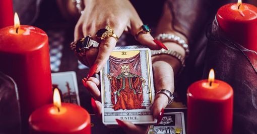 Inchiesta 25.000 euro; quando le elezioni le decidevano 'Le Veggenti'