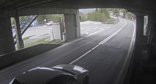 Sequestrato ad uno svizzero il transito al G.S Nernardo un violoncello del primo Novecento