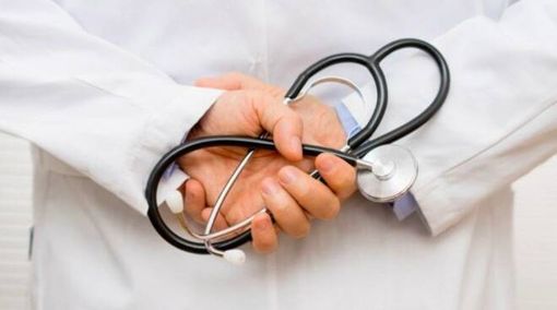 DUE NUOVI MEDICI DI ASSISTENZA PRIMARIA PRENDERANNO SERVIZIO nel Distretto 2 AOSTA e CHARVENSOD DUE NUOVI MEDICI DI ASSISTENZA PRIMARIA PRENDERANNO SERVIZIO nel Distretto 2 AOSTA e CHARVENSOD