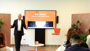 Bob Homan (Ing): "Quest'anno molto ristretto differenziale atteso tra rendimenti azionari e obbligazionari" Bob Homan (Ing): "Quest'anno molto ristretto differenziale atteso tra rendimenti azionari e obbligazionari"