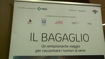 Cancro al seno, nel docufilm 'il bagaglio' un viaggio autentico ed emblematico Cancro al seno, nel docufilm 'il bagaglio' un viaggio autentico ed emblematico