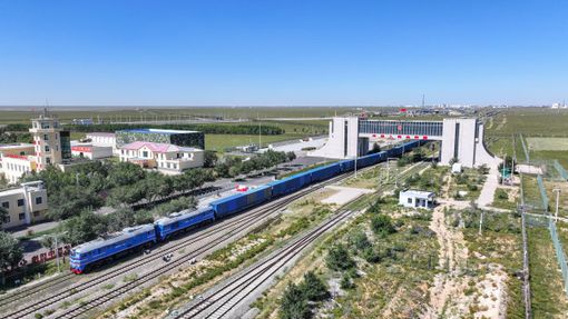 Cina-Europa: interporto Erenhot ha gestito oltre 15mila treni merci in 5 anni Cina-Europa: interporto Erenhot ha gestito oltre 15mila treni merci in 5 anni