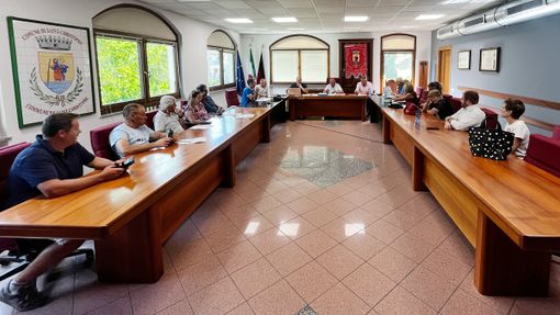 Blatte, bilanci e rotonde: Saint-Christophe chiude col botto la consiliatura Blatte, bilanci e rotonde: Saint-Christophe chiude col botto la consiliatura