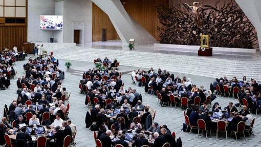 Sinodo, ecco le “Tracce” della fase attuativa: per realizzare una "conversione sinodale" Sinodo, ecco le “Tracce” della fase attuativa: per realizzare una "conversione sinodale"