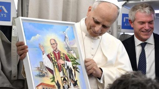 Il Papa saluta il Libano: cessino attacchi e ostilità, scegliamo il dialogo e la pace