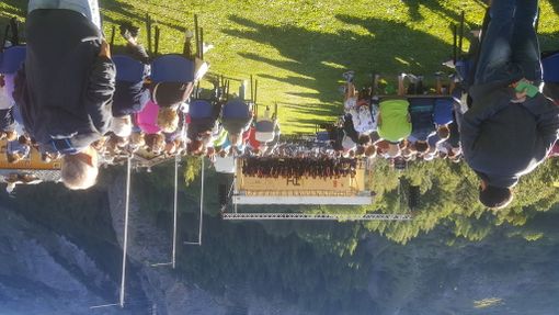 MUSICA: Concerto e fuochi con la Cva nella Valtournenche