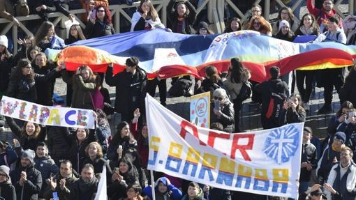 Francesco ai ragazzi di Azione Cattolica: più impegno e preghiera per la pace