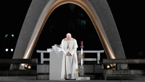 PAPA: Per un mondo senza armi nucleari PAPA: Per un mondo senza armi nucleari