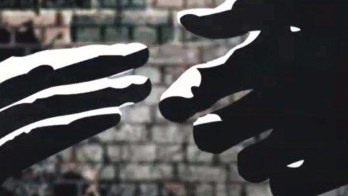 PAPA: La violenza sulle donne è un degrado per l’umanità