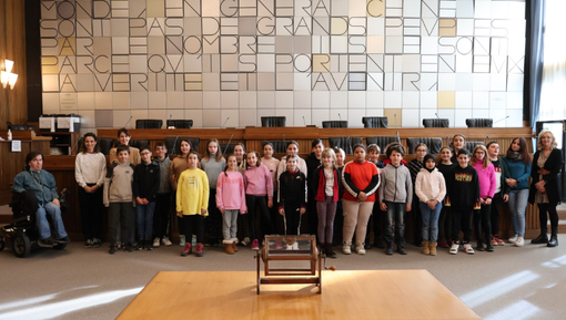 Gli alunni delle classi quinte di Quart in visita al Consiglio Valle