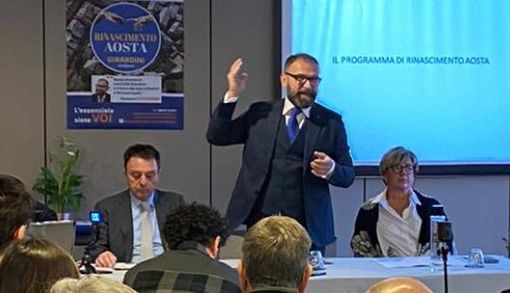 Giovanni Girardini durante la presentazione dei candidati di Rinascimento
