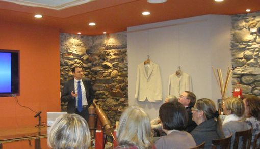 Un momento dell'incontro con il dottor Stefano Veglio