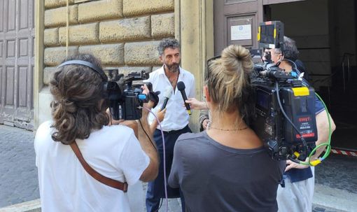 Marco Sorbara intervistato dai giornalisti