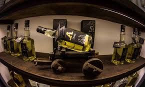 Alle distillerie Saint Roch e Levi l’ IWSC Competition 2016 Alle distillerie Saint Roch e Levi l’ IWSC Competition 2016