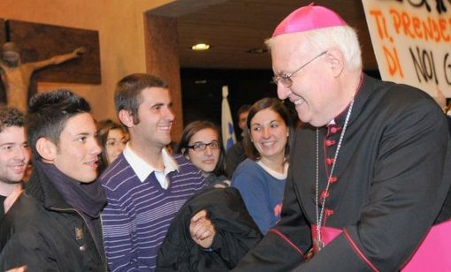 Il saluto dell'arcivescovo di Torino, Cesare Nosiglia, ai giovani, all'area del sociale e ai malati