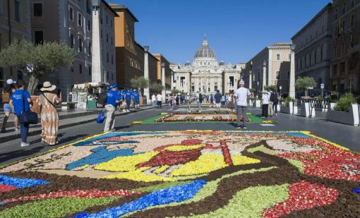 Giubileo, in piazza San Pietro l’infiorata delle Pro Loco d’Italia Giubileo, in piazza San Pietro l’infiorata delle Pro Loco d’Italia
