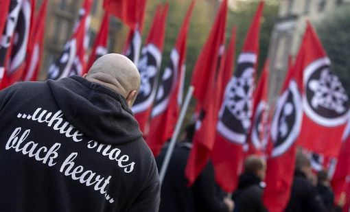 Corteo di militanti di Casapound