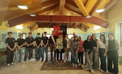 I neo 18enni con la maestra Silvana