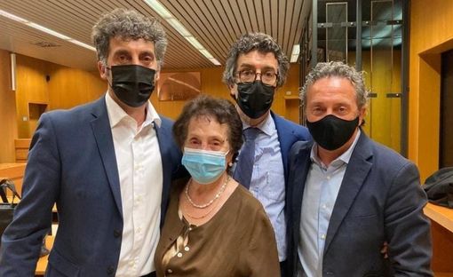 Marco Sorbara (sn) con la maamma ed i fratelli