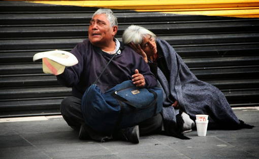 Siamo tutti mendicanti