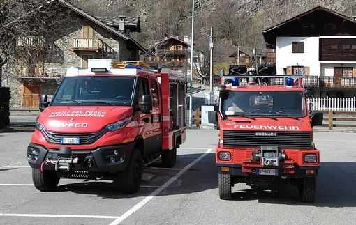Nuovi veicoli polisoccorso 4x4 rafforzano la rete di sicurezza dei vigili del fuoco volontari