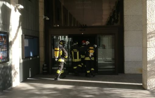 Si rompe un tubo e si allaga il seminterrato; in Regione arrivano i Vigili del fuoco