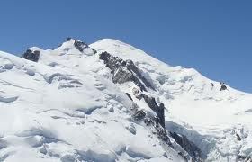 Soccorso sul Monte Bianco, salvati due alpinisti Soccorso sul Monte Bianco, salvati due alpinisti