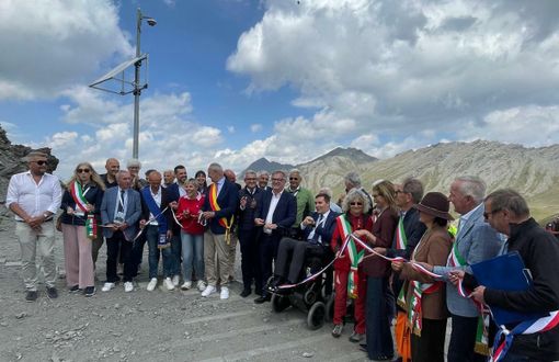 Festa delle Alpi, Valle d’Aosta, Piemonte e Savoia firmano il patto per il futuro della montagna Festa delle Alpi, Valle d’Aosta, Piemonte e Savoia firmano il patto per il futuro della montagna
