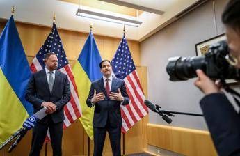 Usa-Ucraina, dichiarazione congiunta: "Accordo di pace deve rispettare sovranità Kiev"