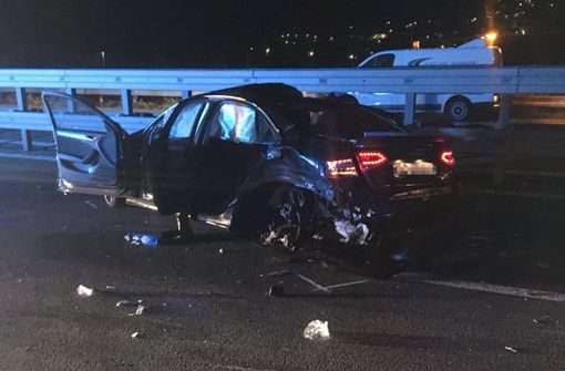L'Audi semidistrutta nell'incidente L'Audi semidistrutta nell'incidente