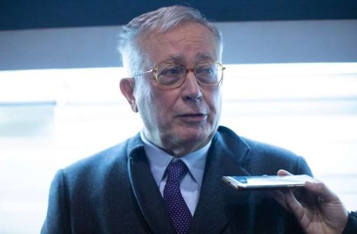 Il prof. Giulio Tremonti Il prof. Giulio Tremonti