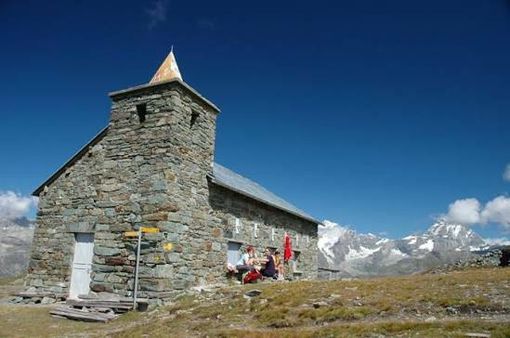 Clavalité, la fede ai piedi delle Alpi: torna la tradizione della Santa Messa a 2.500 metri tra storia, comunità e memoria Clavalité, la fede ai piedi delle Alpi: torna la tradizione della Santa Messa a 2.500 metri tra storia, comunità e memoria