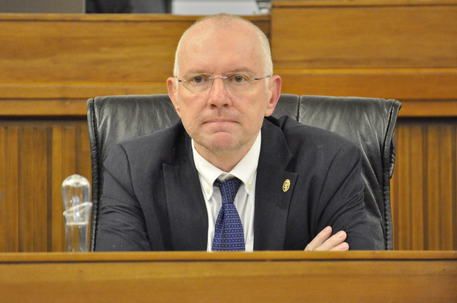 Il Presidente della Giunta, Renzo Testolin Il Presidente della Giunta, Renzo Testolin