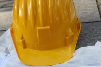 Crolla impalcatura a Napoli, morti 3 operai al Vomero Crolla impalcatura a Napoli, morti 3 operai al Vomero