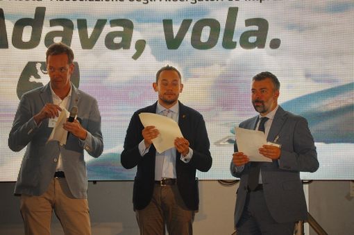 Da sn Camillo Rosset, Filippo Gérard e il direttore Adava Emilio Conte