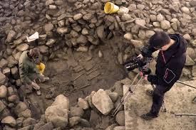 L'OPINIONE DELL'ARCHITETTO DAVIDE BIONAZ: Per non realizzare un nuovo ospedale buttati 100milioni L'OPINIONE DELL'ARCHITETTO DAVIDE BIONAZ: Per non realizzare un nuovo ospedale buttati 100milioni