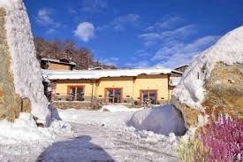 Settimana bianca: con l’arrivo della neve fioccano anche i rincari