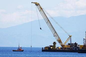 Bayesian, il relitto riemerge dopo 10 mesi: domani il recupero Bayesian, il relitto riemerge dopo 10 mesi: domani il recupero